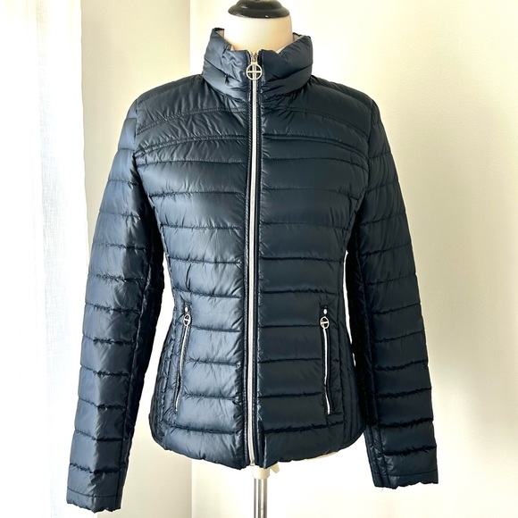 Laundry By Shelli Segal Jackets & Blazers - 🍂Laundry by Shelli Segal Women’s Packable Navy Blue Jacket w/Travel Bag. M